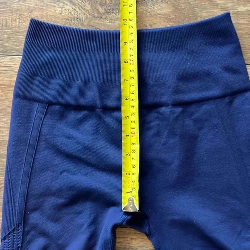 Lululemon Ebb and Flow Seamless Crop Leggings Blue Size 6